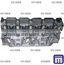 Renault Kangoo Üst Silindir Kapağı 1.9 Dizel Dik Buji 7701470655 - 2